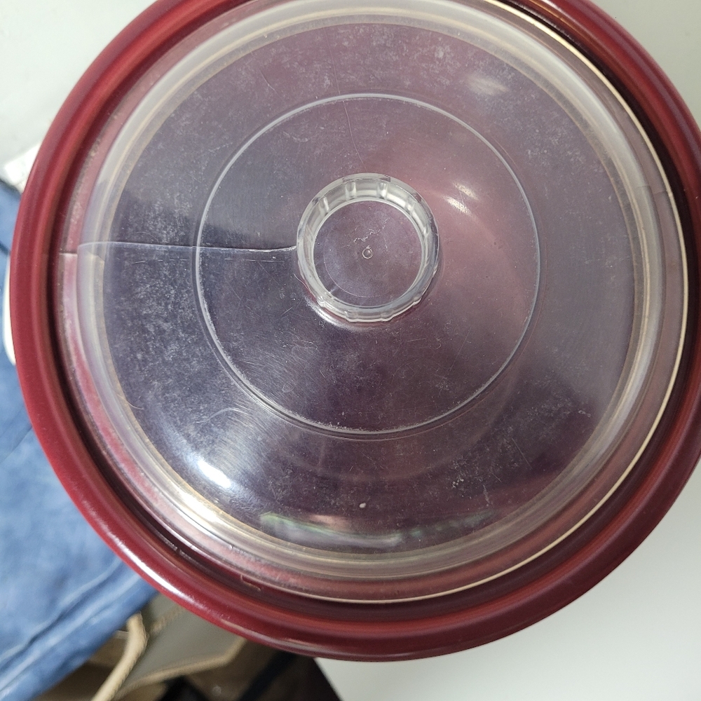 Cream Cookware Slow Cooker with Temperature Control - Picture 8 of 9